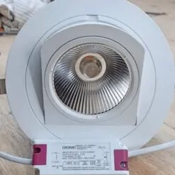 Đèn âm trần xoay 360