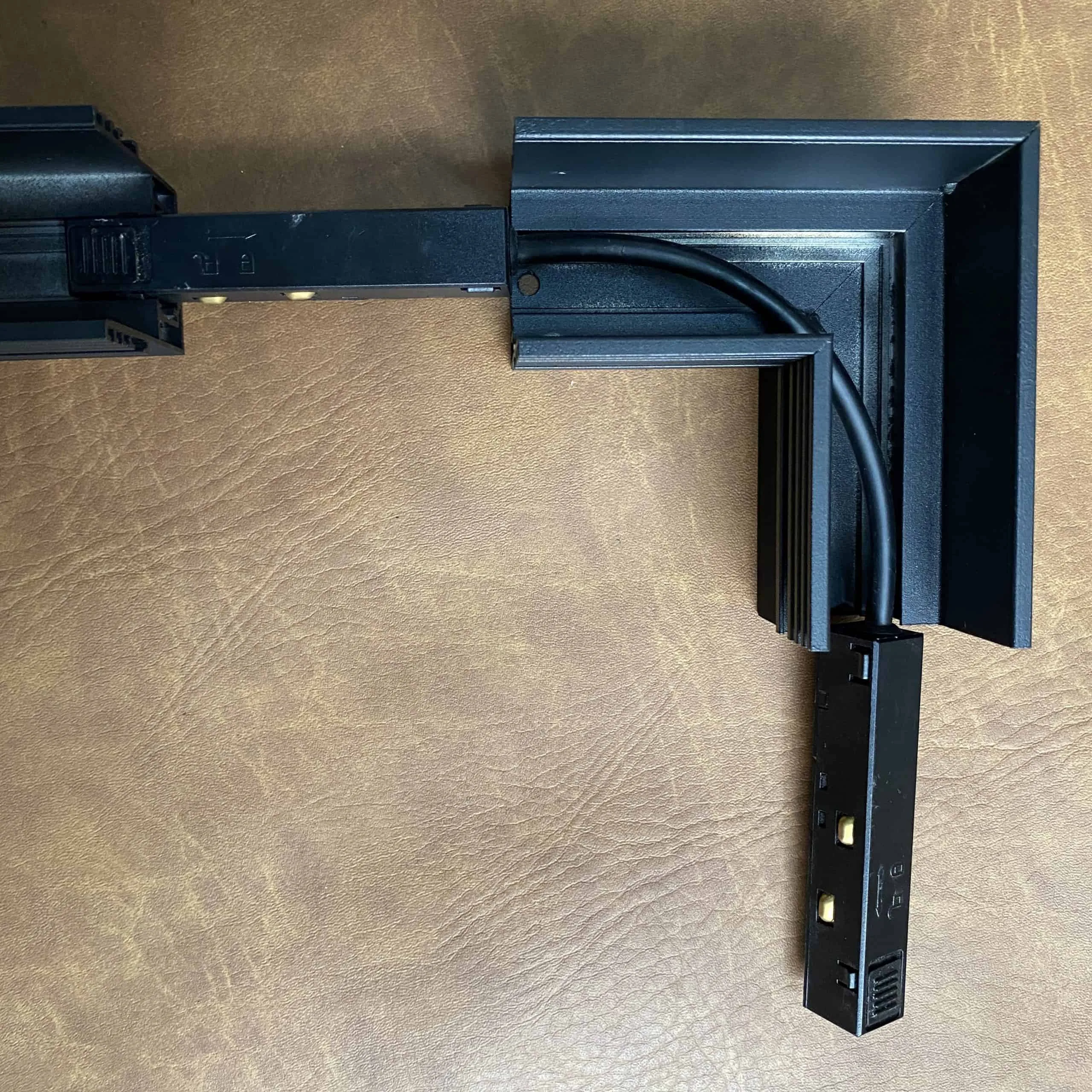 Phụ kiện nối góc ray nam châm