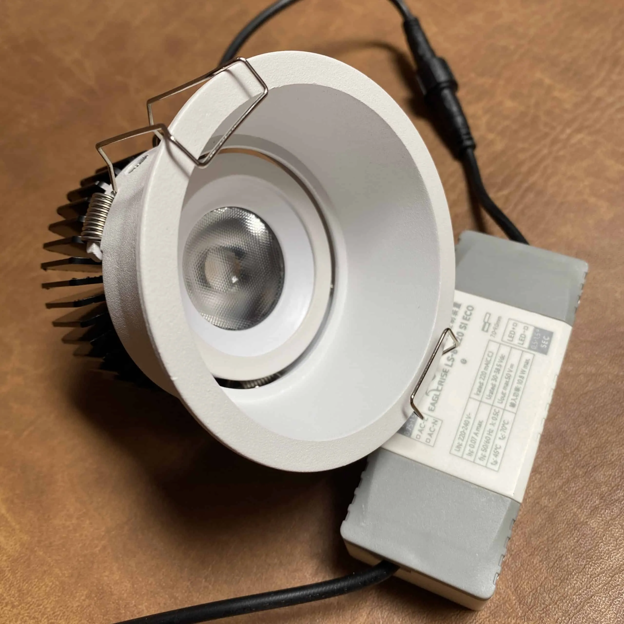 Đèn âm trần chiếu điểm spotlight MIUKT8574D75