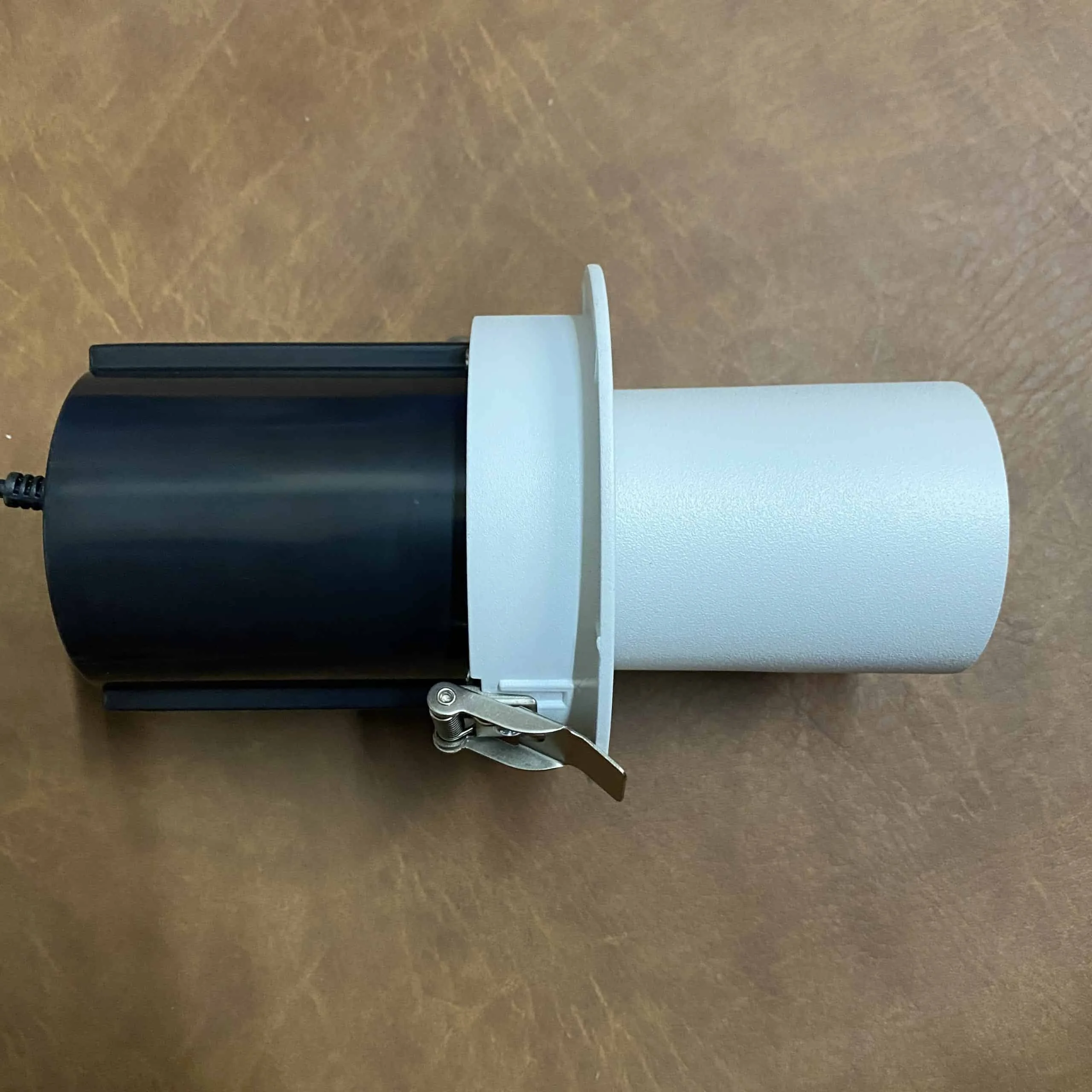 Đèn âm trần chiếu điểm chỉnh hướng góc rộng MIUOS7W75 - Ảnh 8