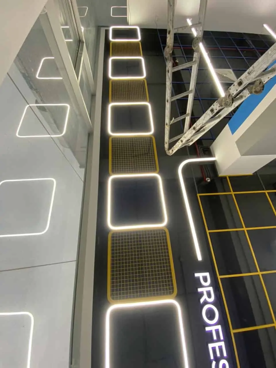 thanh nhôm đèn led uốn cong