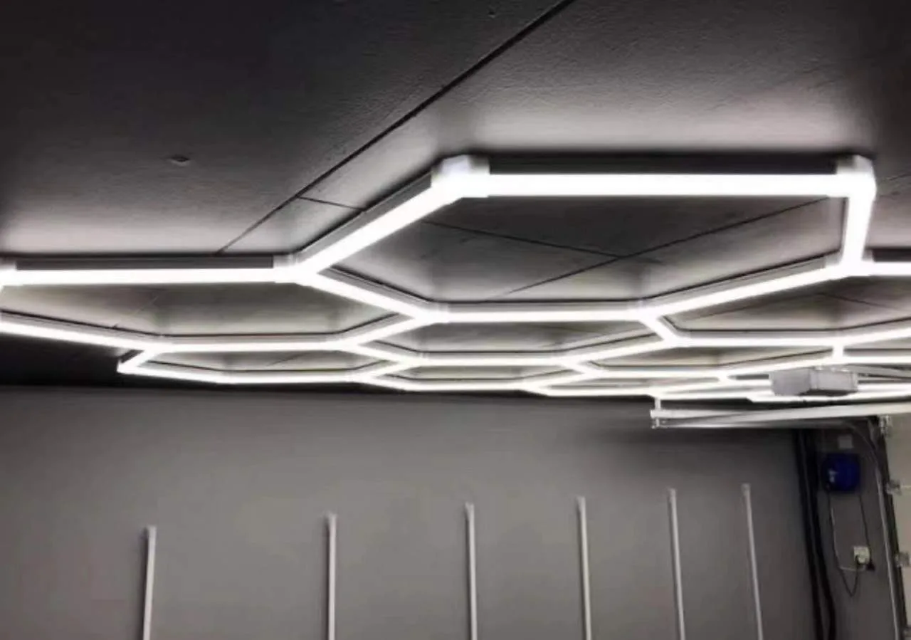 Đèn led showroom oto
