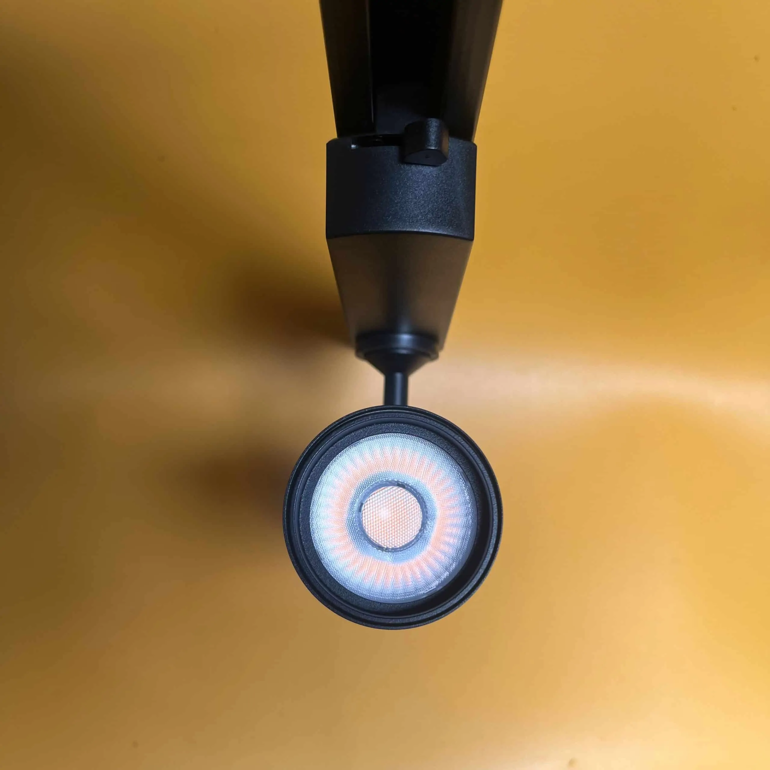 Đèn rọi ray MIUOS10W - Ảnh 2