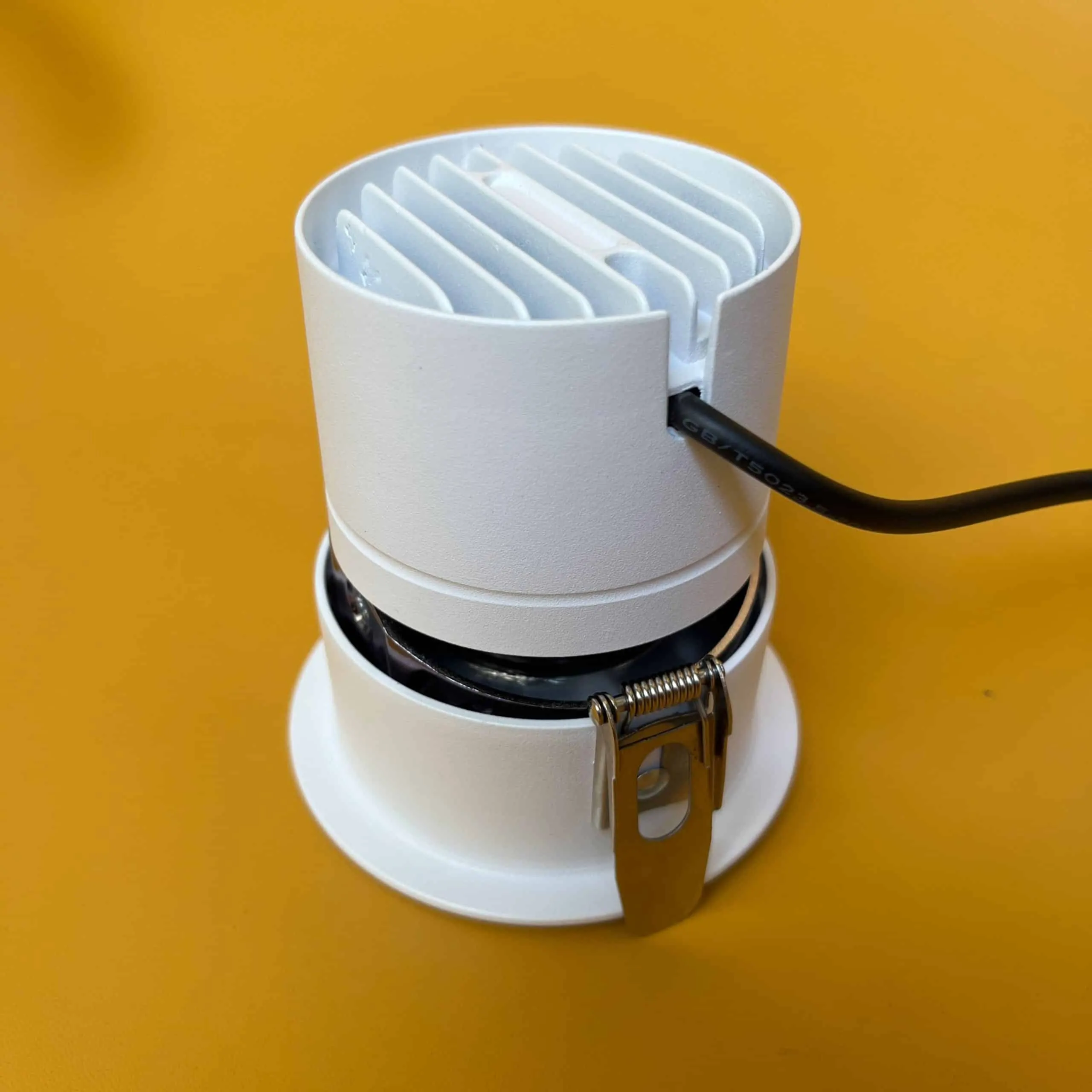 Đèn Spotlight Âm Trần Chiếu Điểm – Giải Pháp Tối Ưu Chi Phí - Ảnh 8