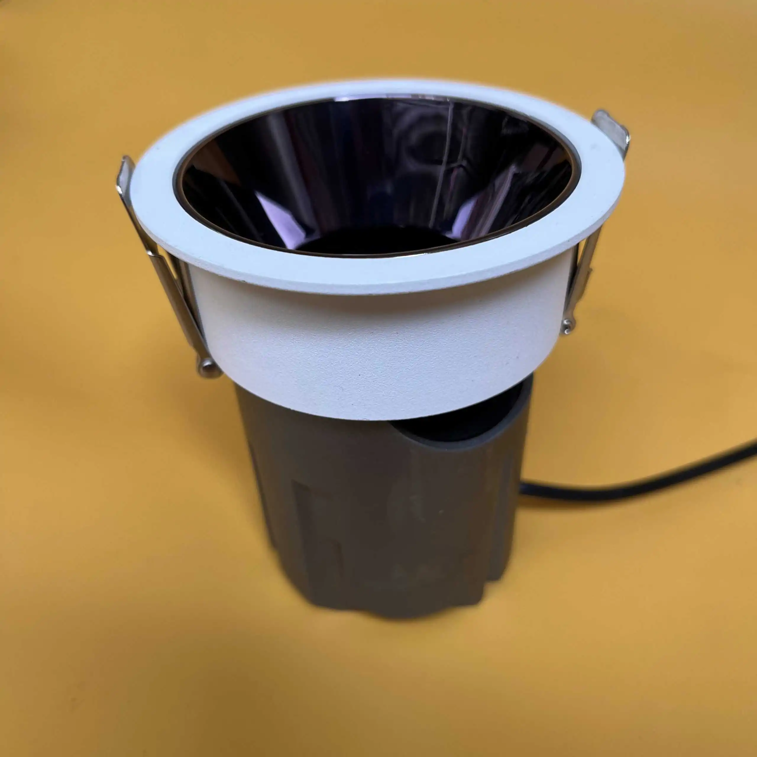 Đèn spotlight chiếu điểm MIUSERI-QL - Ảnh 4