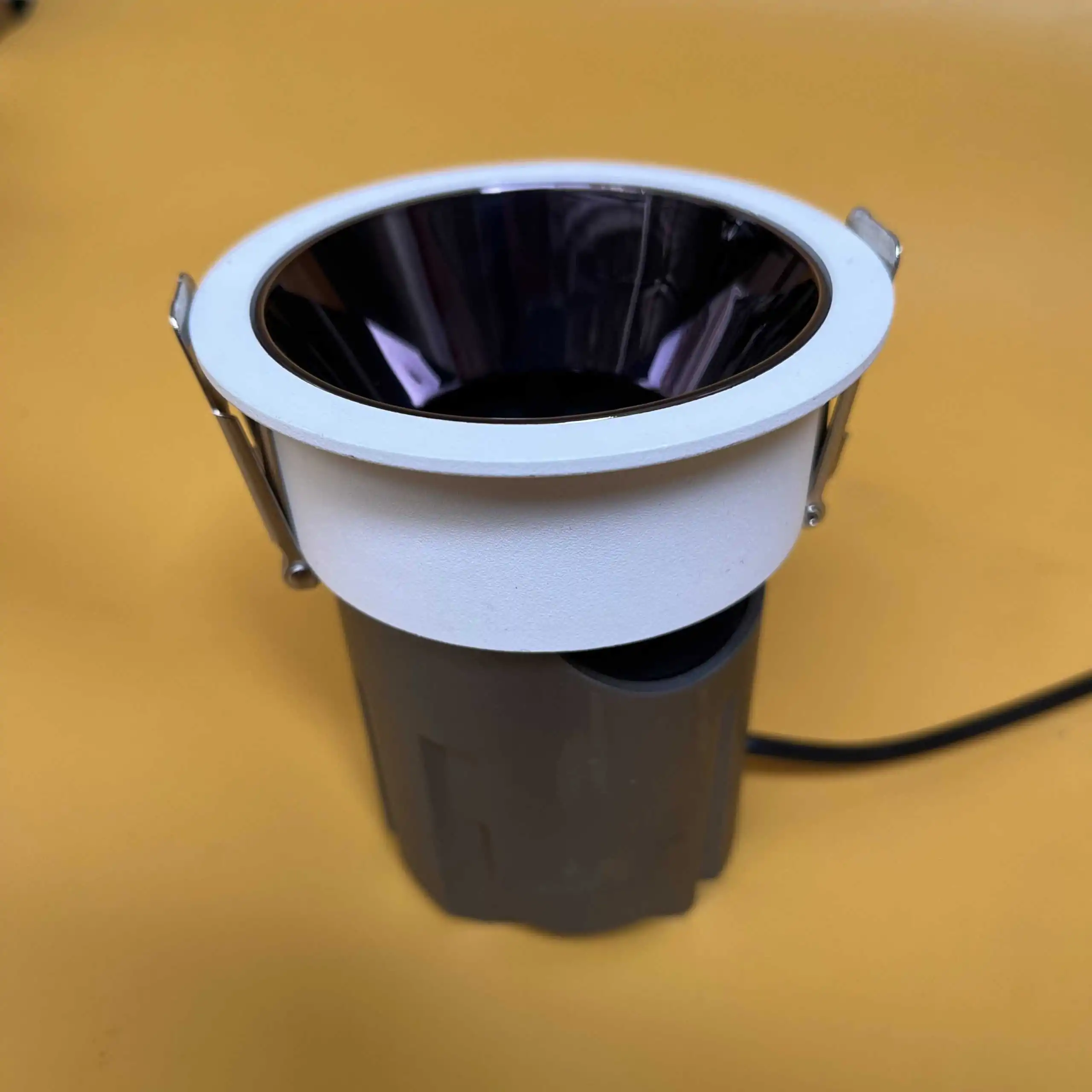 Đèn spotlight chiếu điểm MIUSERI-QL - Ảnh 2