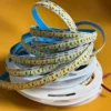LED dây dán 12V 240 chip LED công suất 22W/m cuộn 5 mét